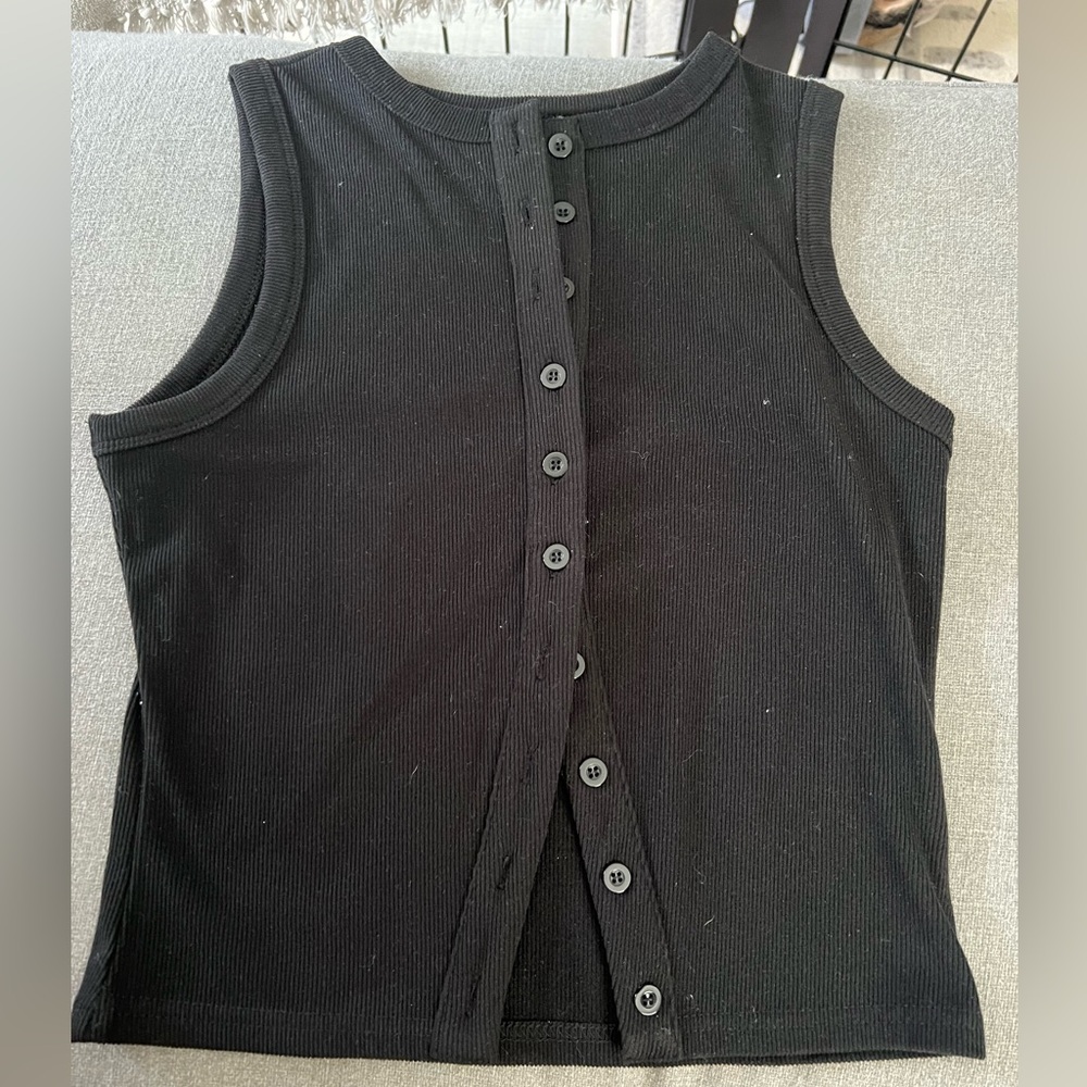 Black Button-Up Sleeveless Top
